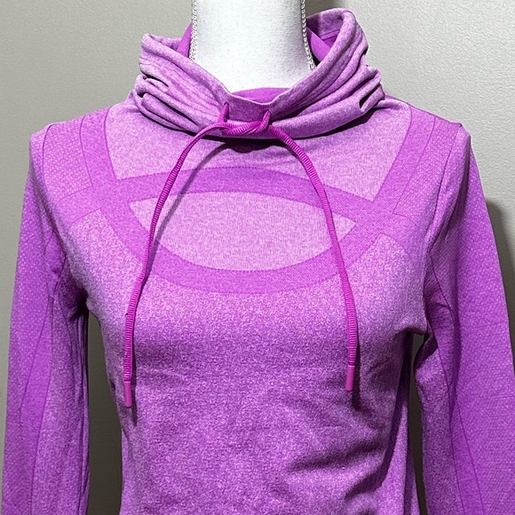 Under Armour Women's Icelandic Foam Threadborne Seamless Funneck size Small - Picture 6 of 12